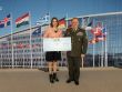 Charitatvny bazr NATO 2018  slvnostn odovzdanie symbolickch ekov